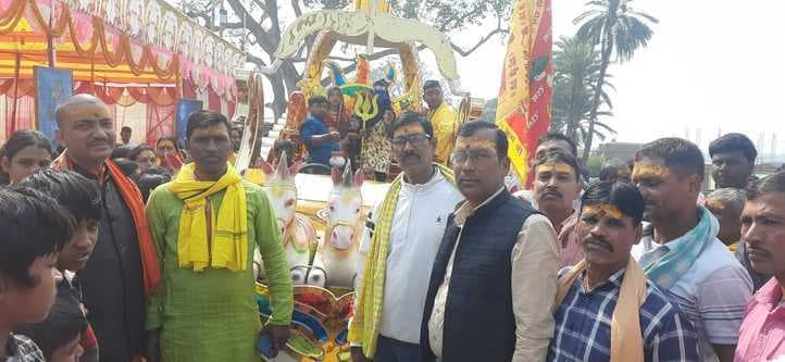 मैनाचक-मानगढ़ गांव में शिवलिंग की प्राण प्रतिष्ठा को लेकर अनुष्ठान जारी