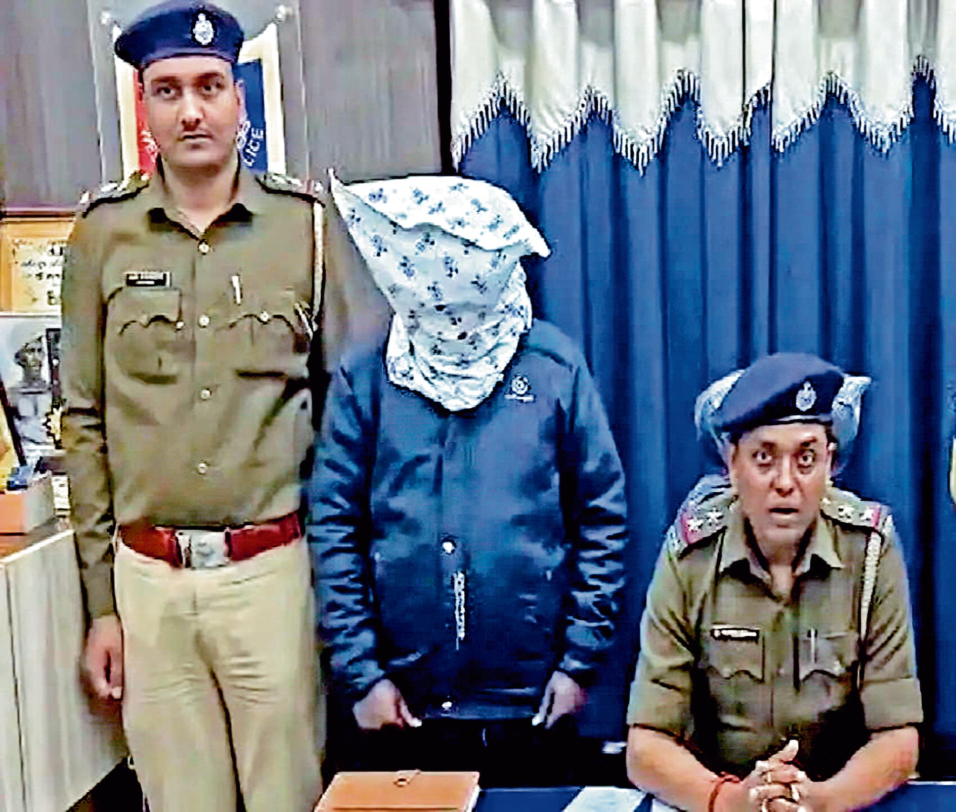 आवास योजना के नाम पर ठगी के मामले में एक आरोपी गिरफ्तार