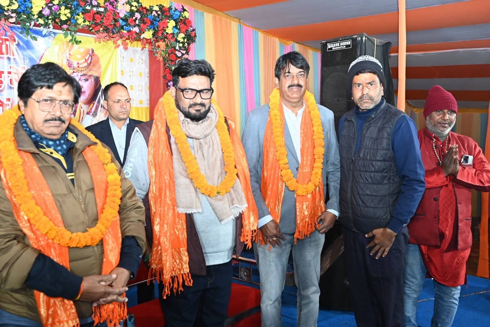 मंत्री व विधायक ने बजरंगबली का लिया आशीर्वाद