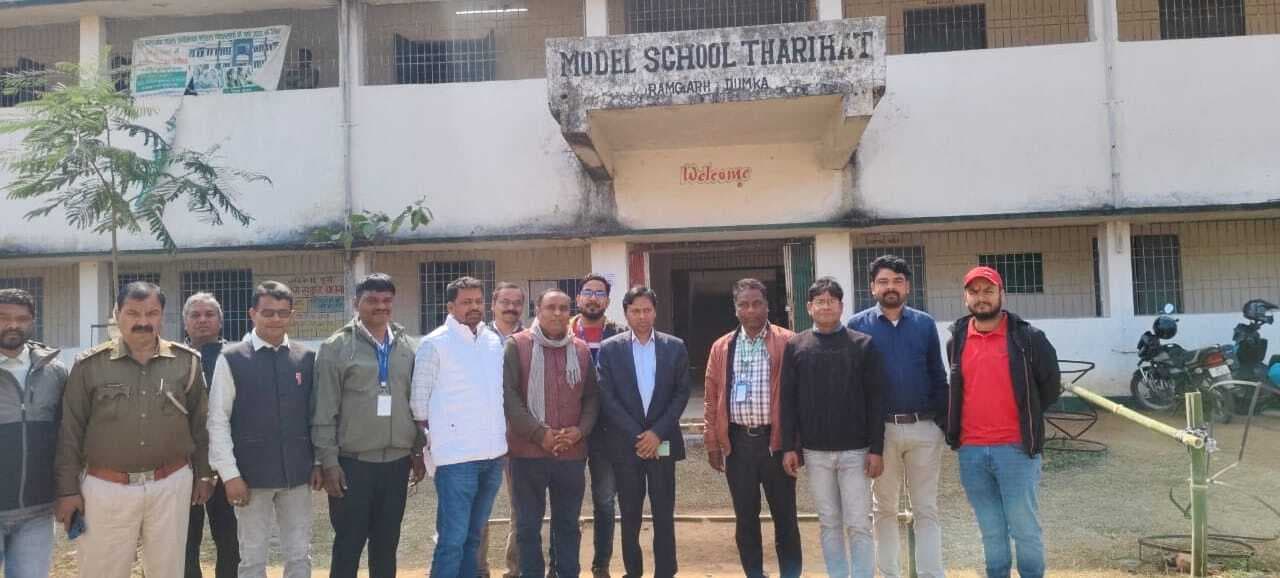 डीइओ ने विभिन्न परीक्षा केंद्रों का किया औचक निरीक्षण