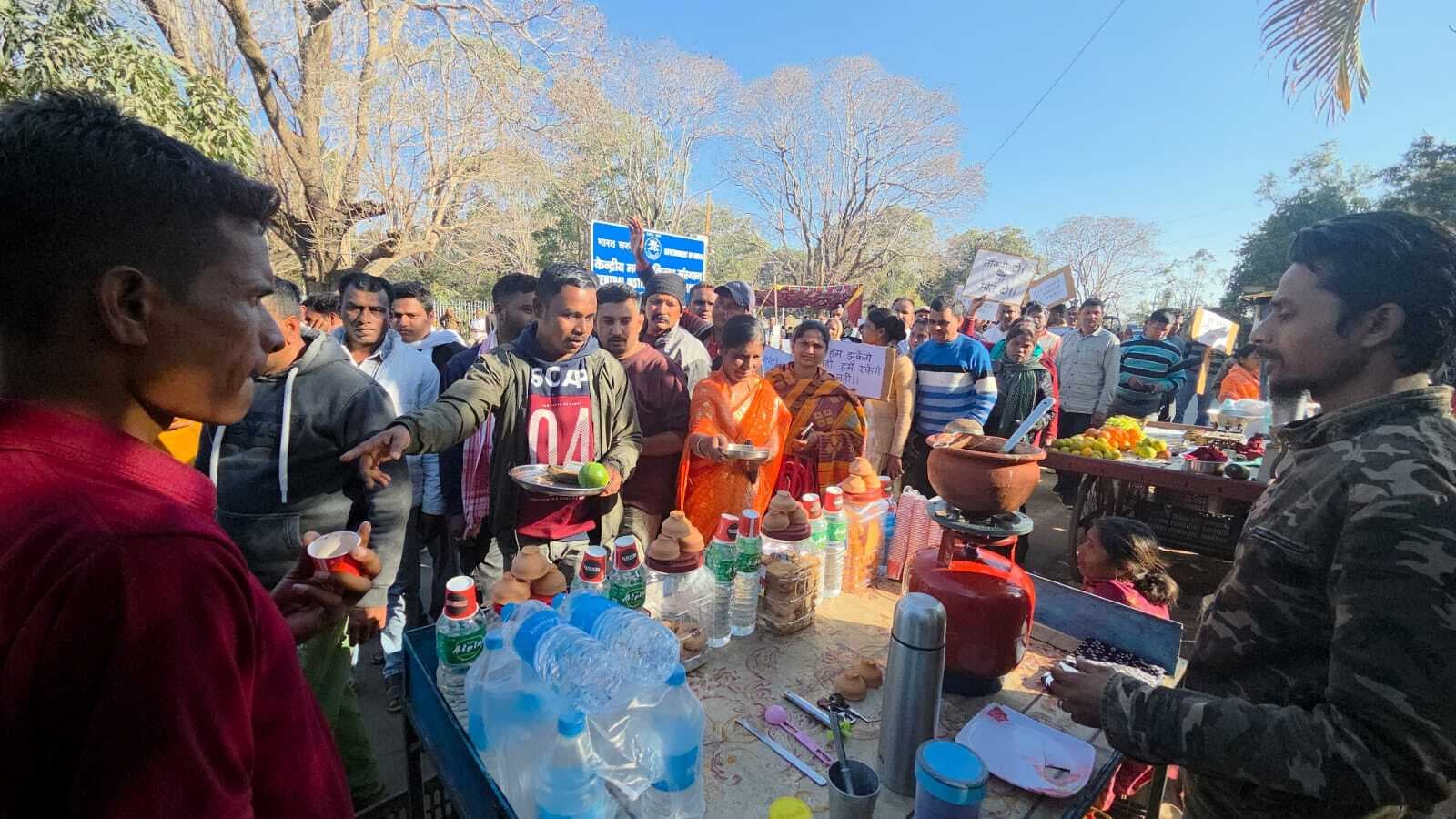 सीआइपी में निजी सुरक्षाकर्मियों ने किया भिक्षाटन