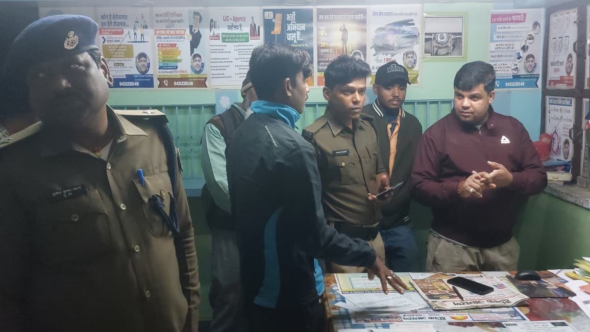 एलआइसी डीओ कार्यालय में चोरी