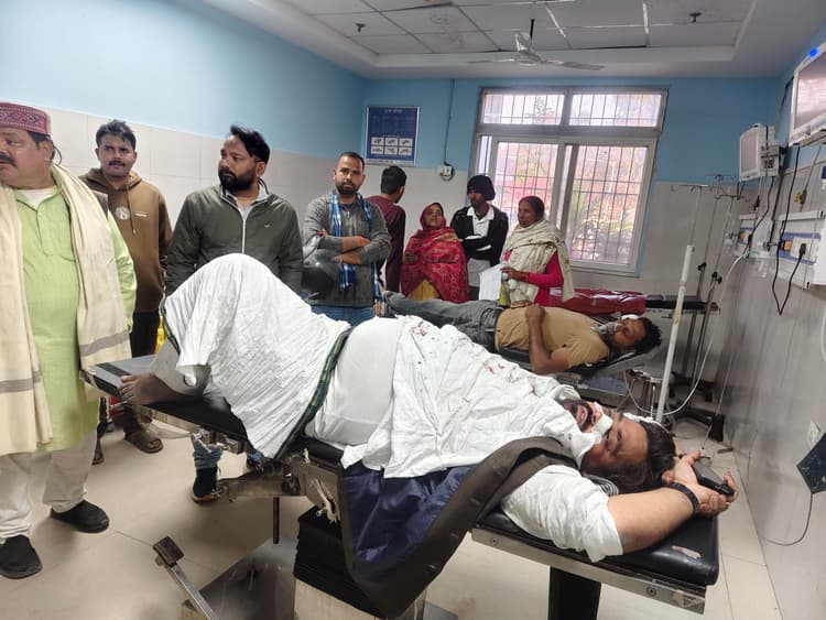 स्काॅर्पियो ने बाइक सवार बीजेपी नेता समेत दो को मारी टक्कर, जख्मी