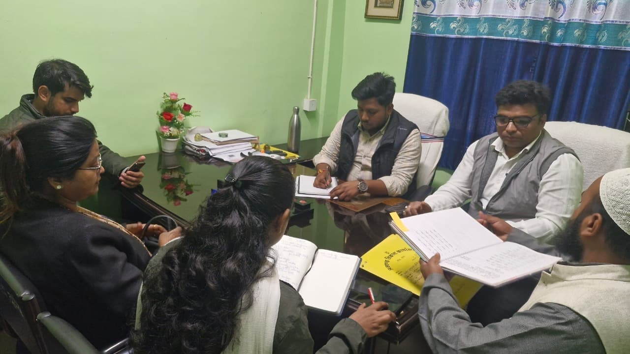 बैठक में विकास योजनाओं की हुई समीक्षा, राजस्व महाअभियान पर जोर