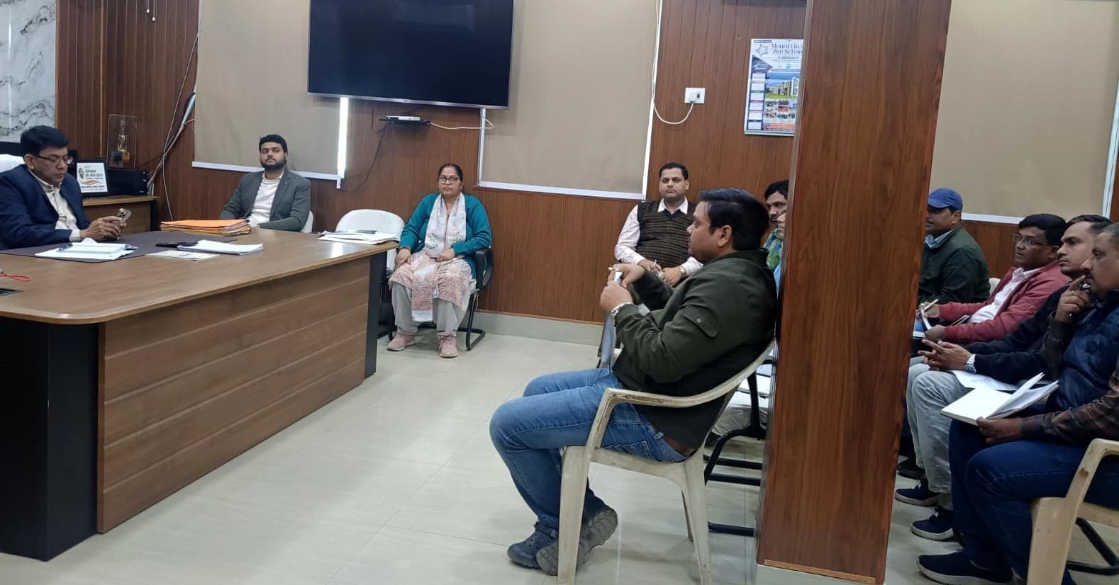 मुख्यमंत्री महिला रोजगार योजना के क्रियान्वयन पर चर्चा