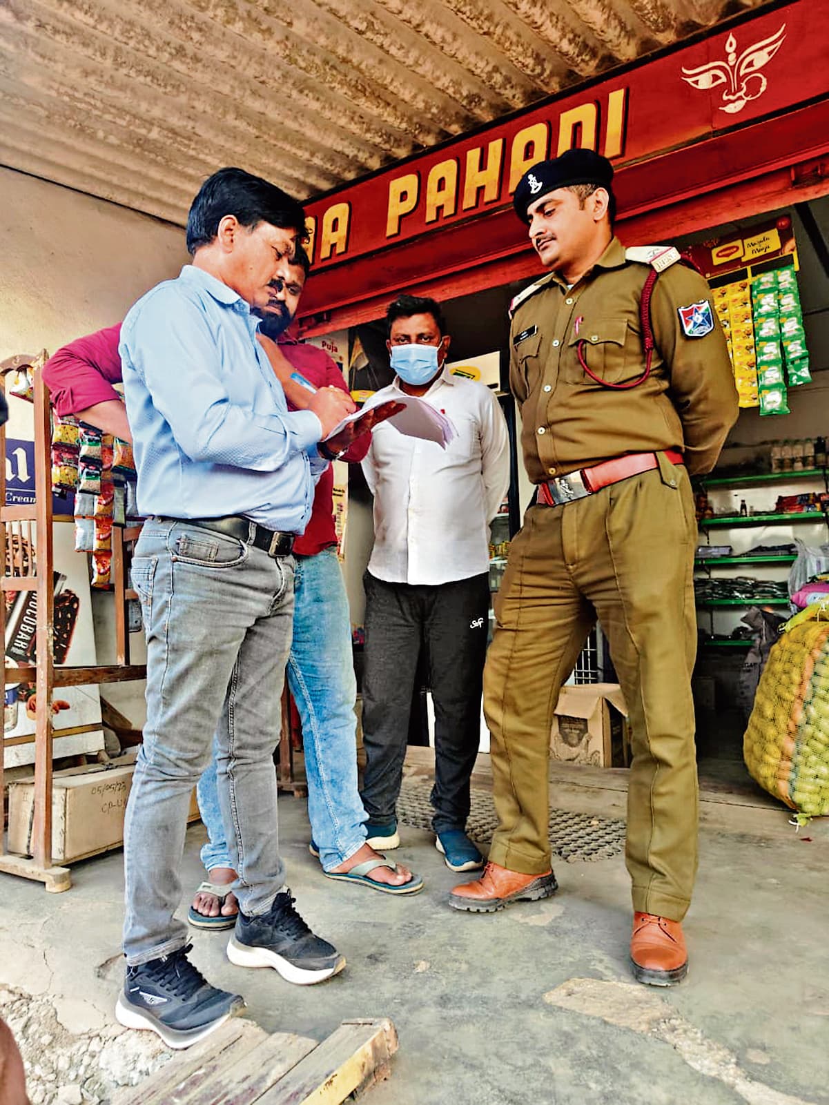 Rourkela News: रेलवे ने नोटिस जारी कर सात दिन में जगह खाली करने का दिया निर्देश, बंडामुंडा के दुकानदारों की बढ़ी चिंता