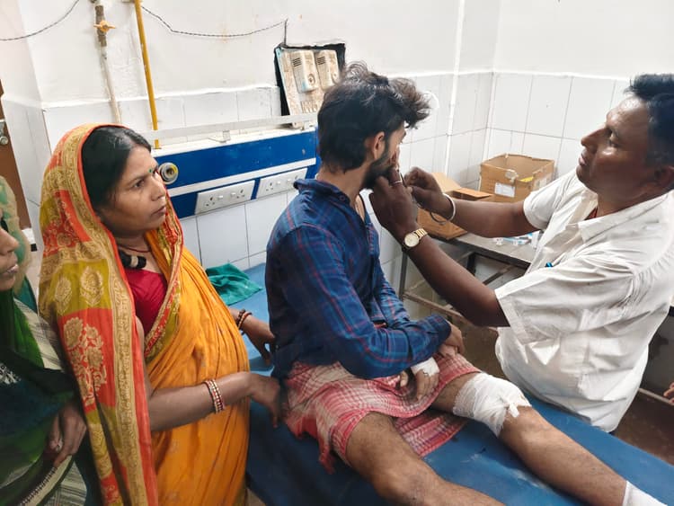 तेज रफ्तार बाइक ने युवक को मारी ठोकर, जख्मी