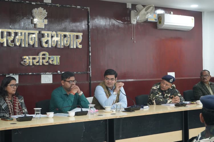 वाइब्रेंट विलेज कार्यक्रम : निर्धारित लक्ष्यों की प्राप्ति में जिम्मेदार रवैया अपनाएं संबंधित विभाग