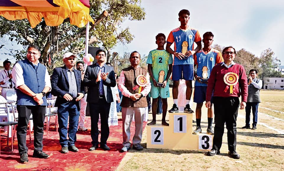 Chaibasa News : 100 मी दौड़ में भोलाराम, 200 मी में निखिल व 800 मी में भावेश अव्वल