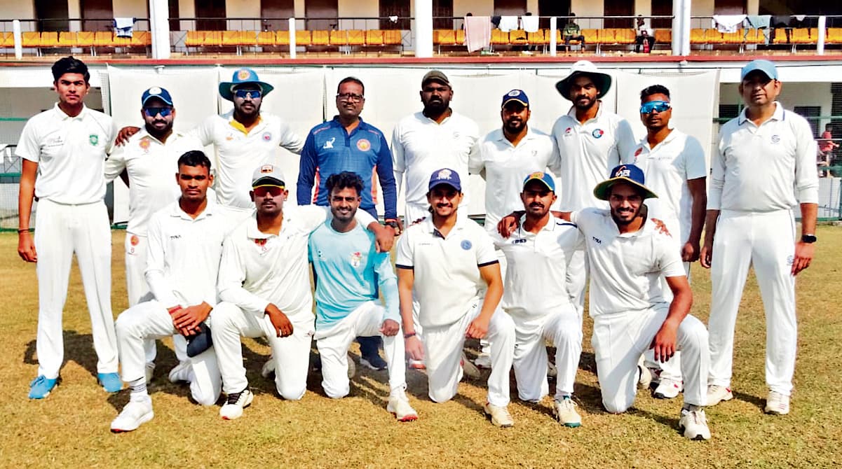 Chaibasa News : स्टूडेंट्स क्लब को हरा चक्रधरपुर सेफा में