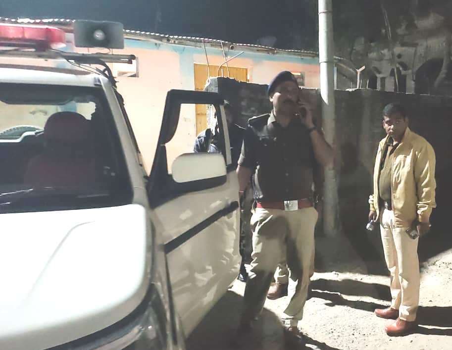 Bhagalpur news वार्ड सदस्य के पति को अपराधियों ने मारी गोली, पटना रेफर