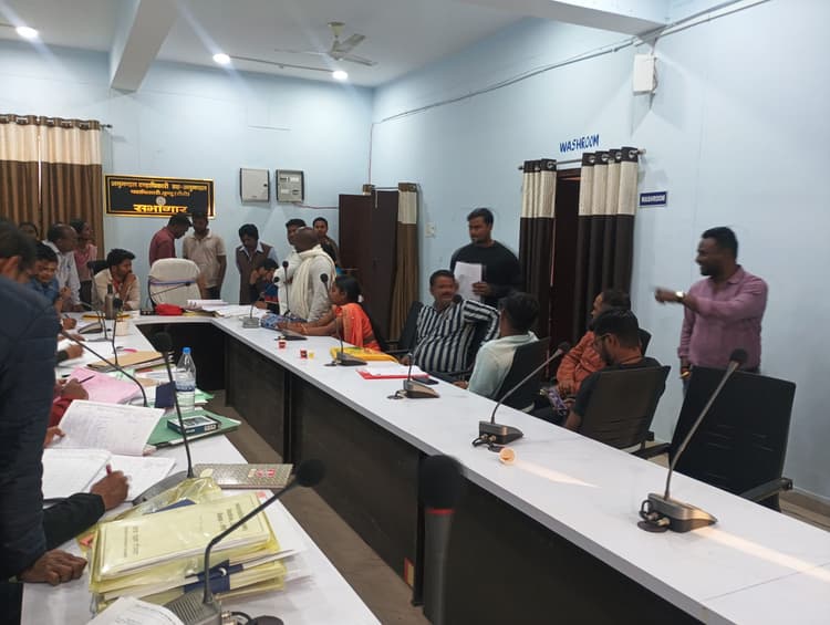 प्रत्याशियों के चुनावी खर्च का किया गया ऑडिट