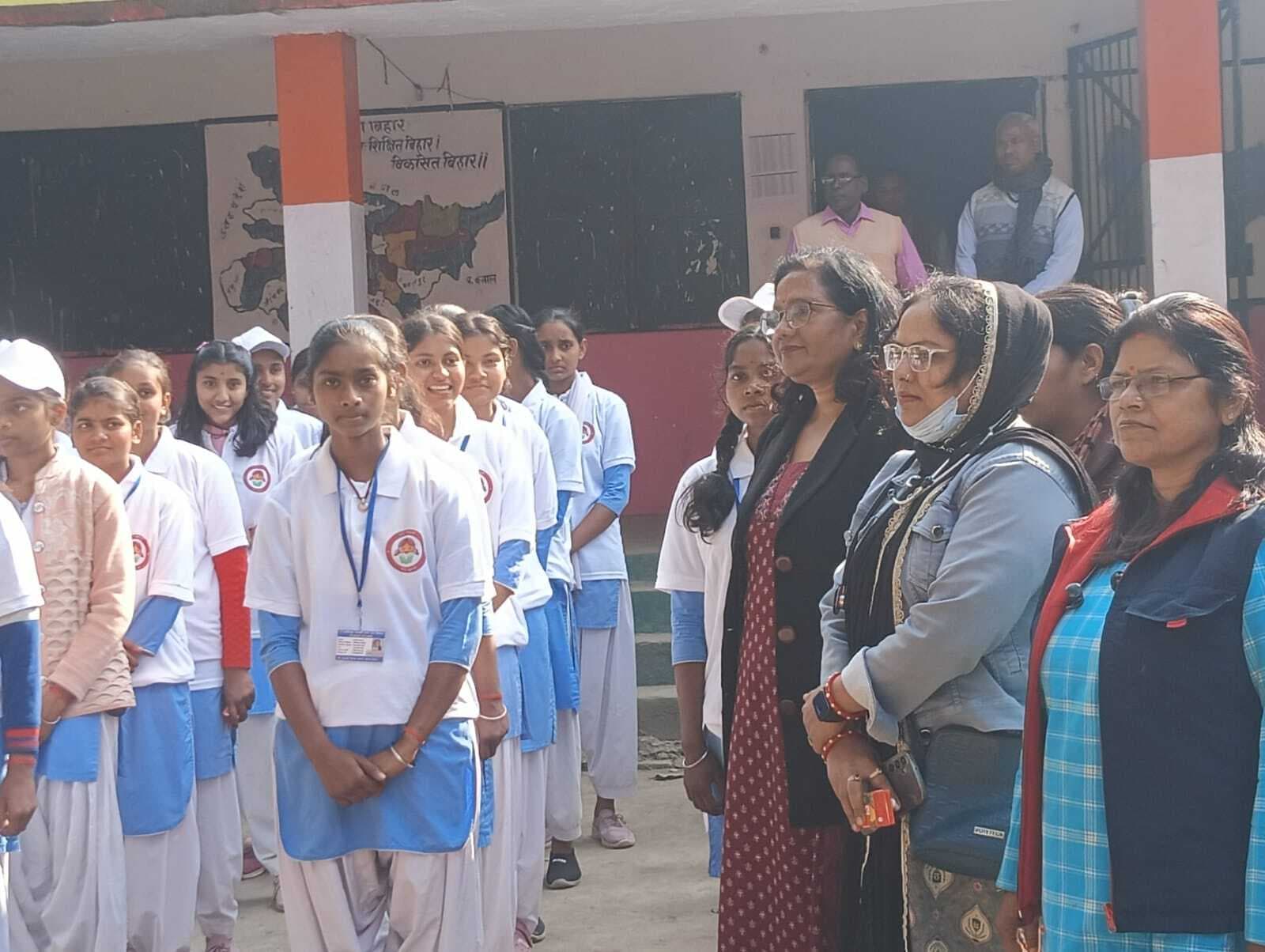 लक्ष्य की प्राप्ति के लिए रहें प्रयासरत