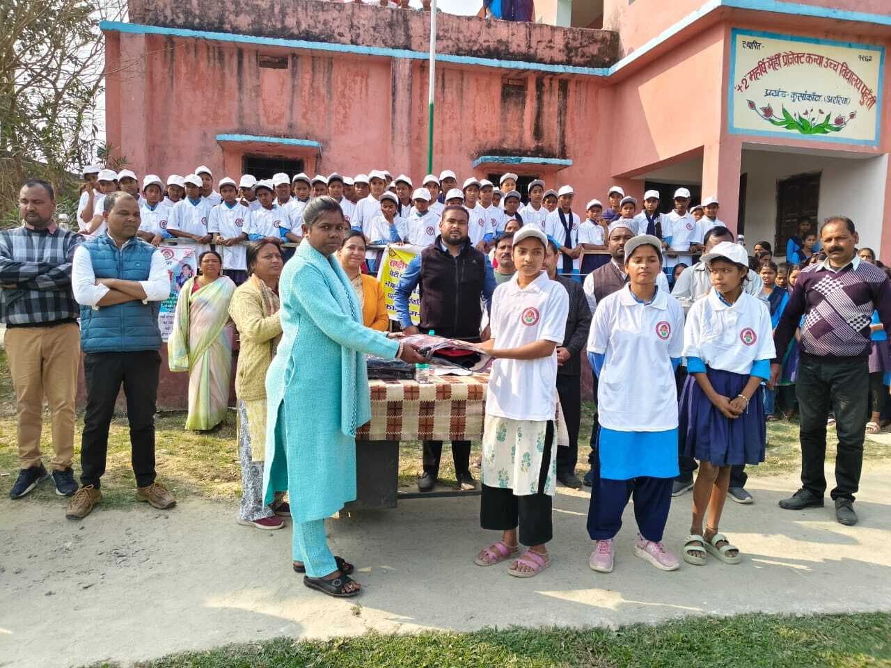 स्कूल में दौड़ प्रतियोगिता का आयोजन