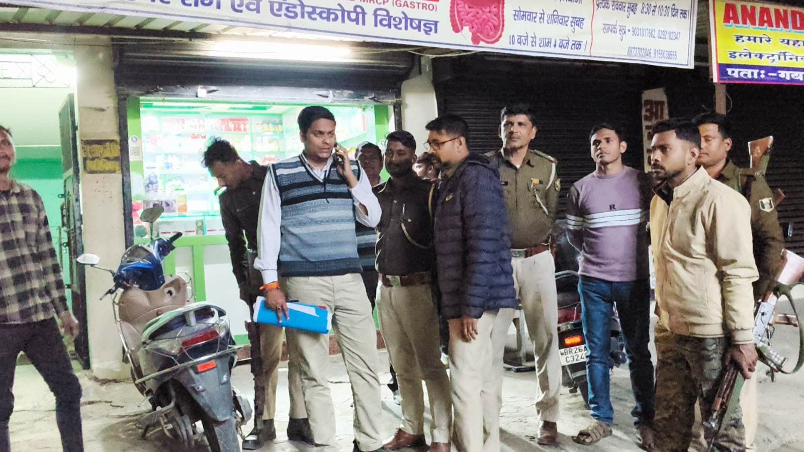 आनंद मेडिकल में स्टिंग ऑपरेशन, 182 पीस एविल वायल समेत बड़ी मात्रा में दवाएं जब्त.