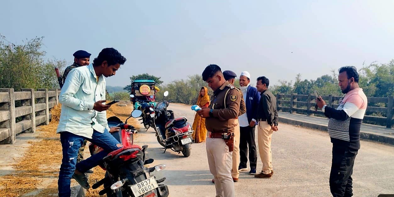 पुलिस ने चलाया वाहन जांच, एक फरार वारंटी गिरफ्तार