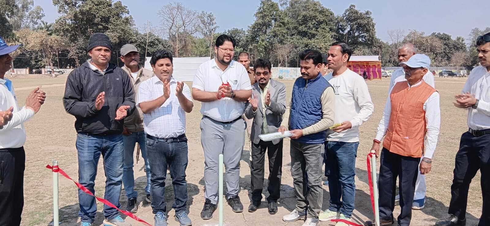 रणधीर वर्मा मेमोरियल जिला क्रिकेट लीग का हुआ शुभारंभ