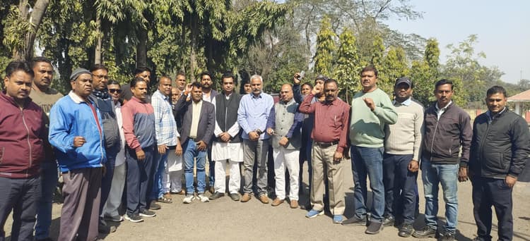 फिर से आंदोलन के लिए तैयार रहें श्रमिक : विनय