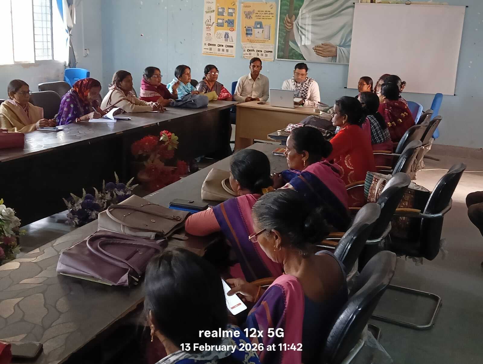 जिला क्षेत्रीय प्रबंधक ने सेविकाओं को दिया समर ऐप का प्रशिक्षण