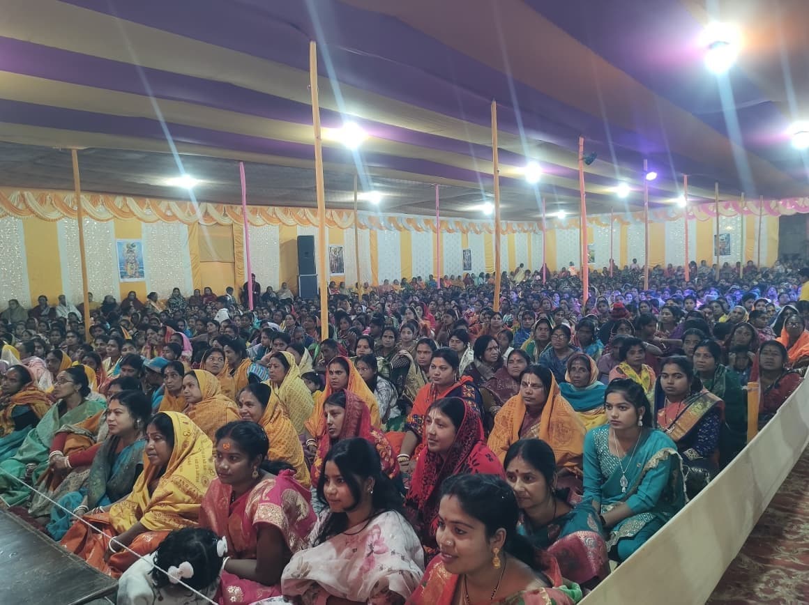 East Singhbhum News : विपत्तियों में भगवान हमेशा भक्तों के तारणहार बनते हैं : गोविंद शास्त्री