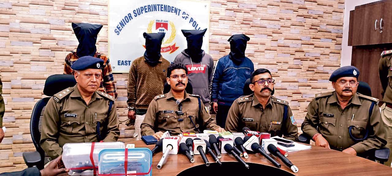 Jamshedpur News : कन्हैया यादव हत्याकांड : बेटे के विवाद का बदला लेने के लिये की गयी थी पिता की हत्या, हथियार के साथ चार आरोपी गिरफ्तार