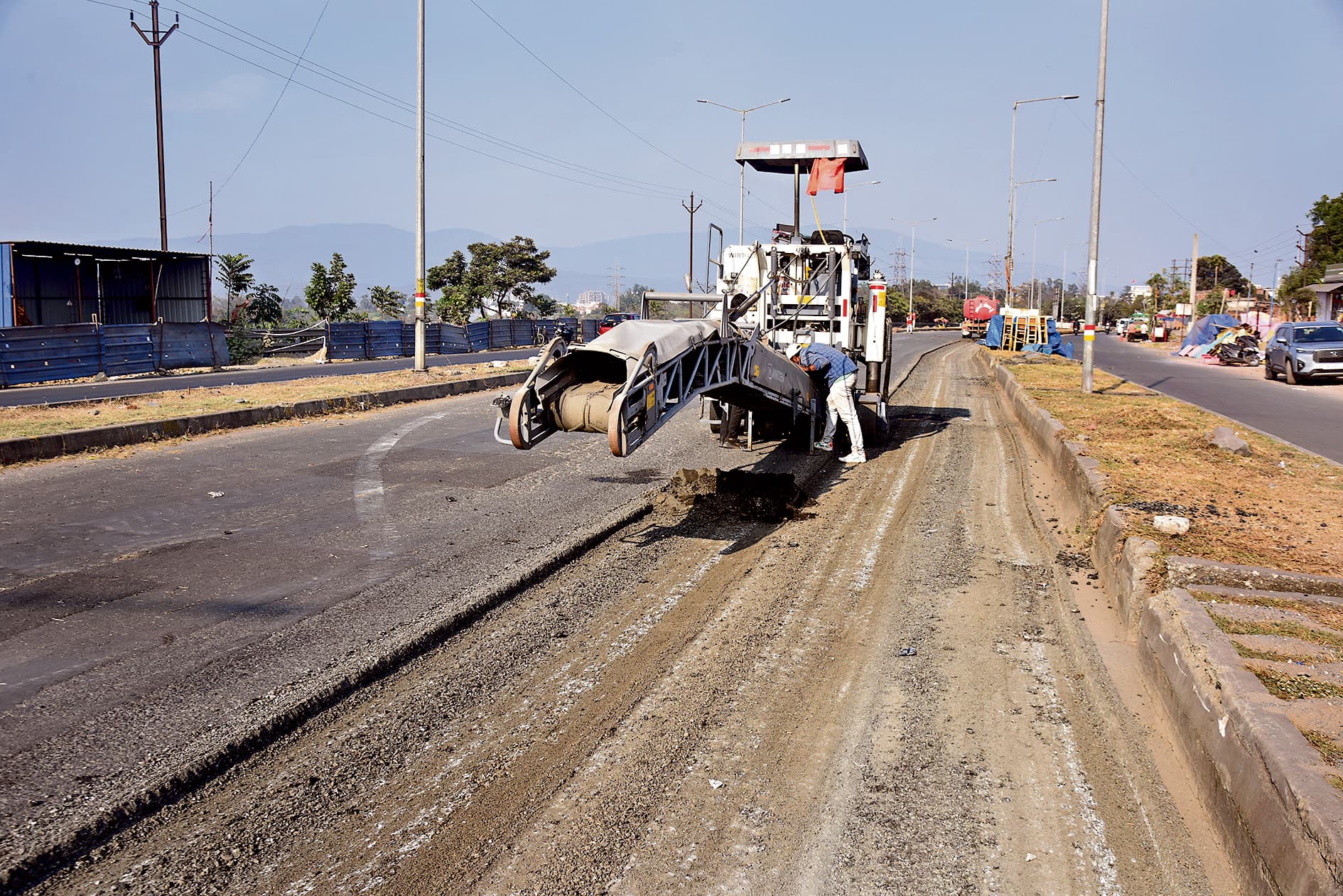 Jamshedpur News : राष्ट्रपति के दौरे को लेकर युद्धस्तर पर तैयारियां, नये सिरे से तैयार हो रहा मरीन ड्राइव