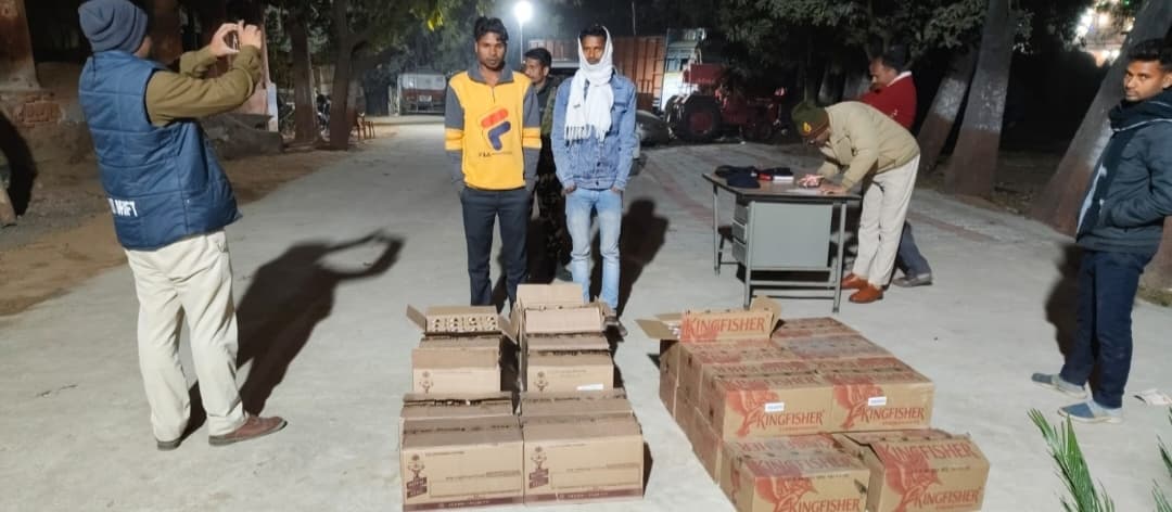 बोलेरो से 287 लीटर विदेशी शराब बरामद, दो गिरफ्तार