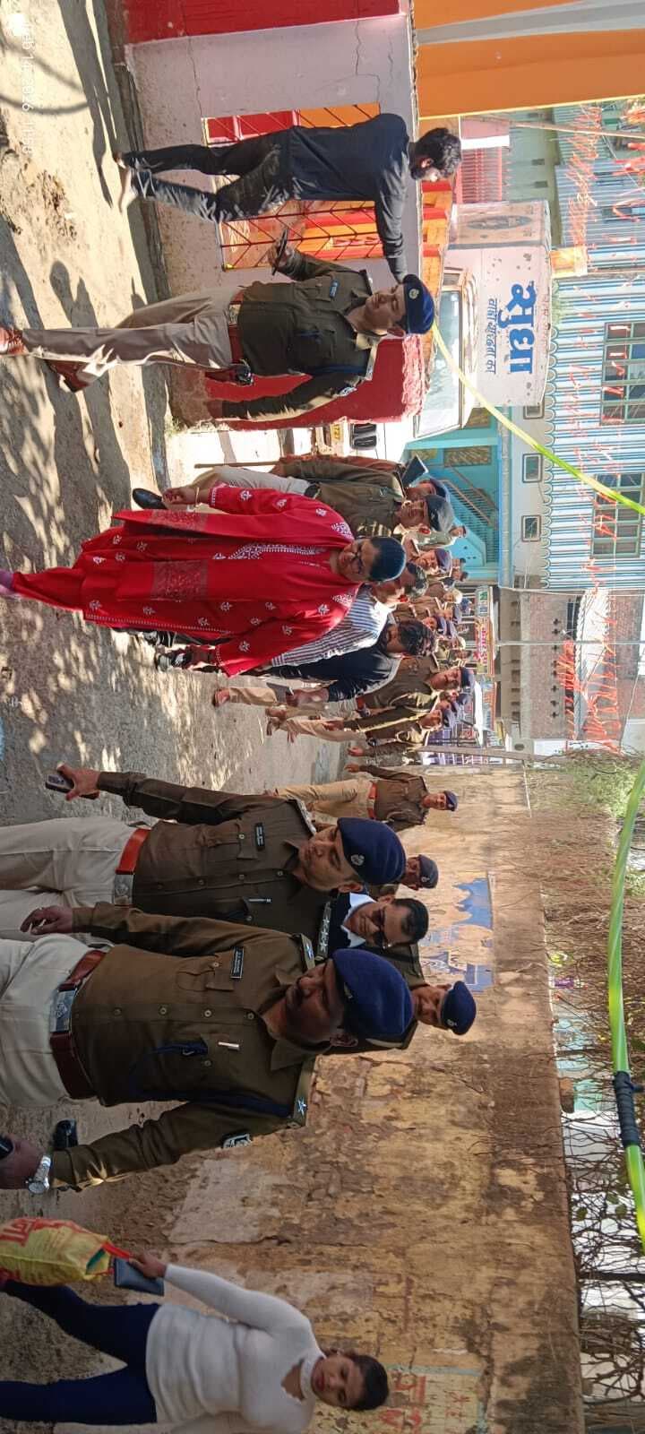 महाशिवरात्रि को लेकर निकाला गया फ्लैग मार्च