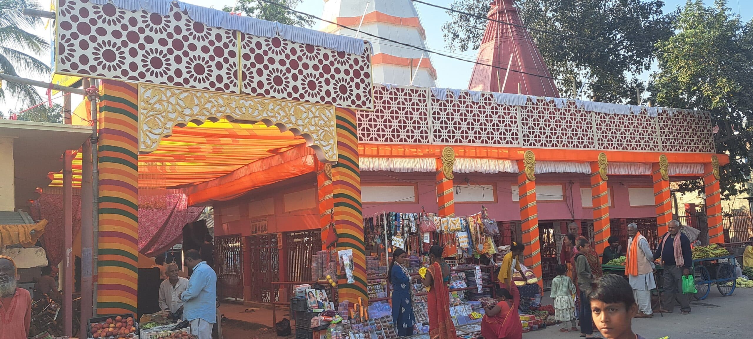 महा शिवरात्रि को लेकर शिवालयों में जोर-शोर से चली रही तैयारी