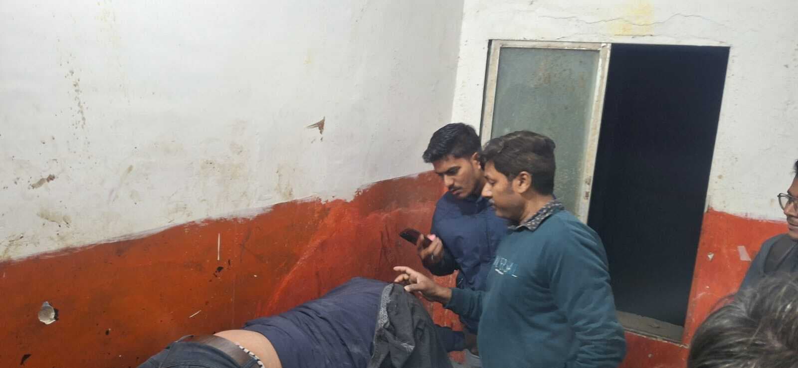 ऑटो से गिरकर युवक जख्मी, रेफर