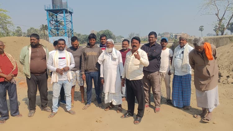 अस्पताल की जमीन पर पंचायत सरकार भवन निर्माण का विरोध