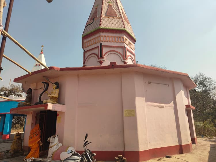 Bokaro News: कहीं 400 तो कहीं 250 वर्षों से हो रही पूजा-अर्चना