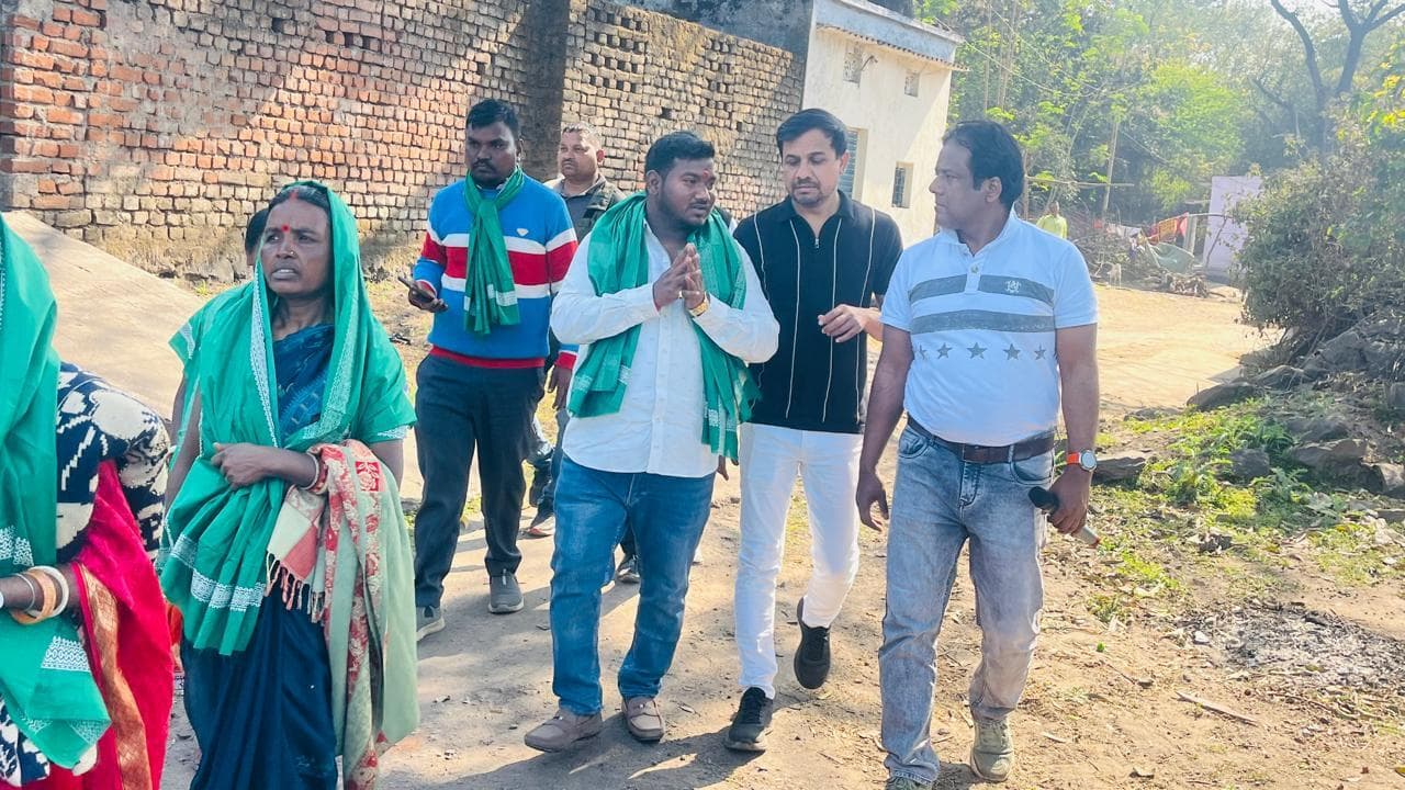 Bokaro News : प्रत्याशियों के पक्ष में मांगा वोट