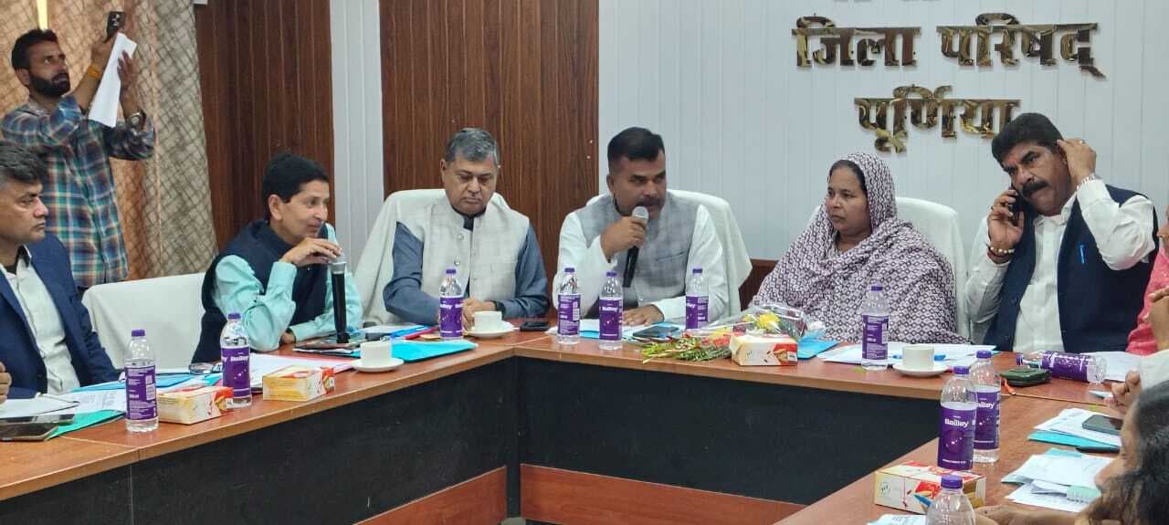 जिला परिषद की बैठक में लिये गये कई अहम फैसले