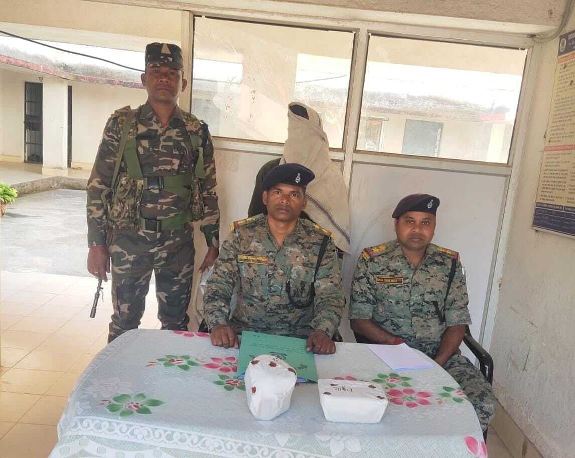 Chaibasa News : नशा में विवाद होने के बाद पत्थर से कूचकर की थी मोरा नाग की हत्या