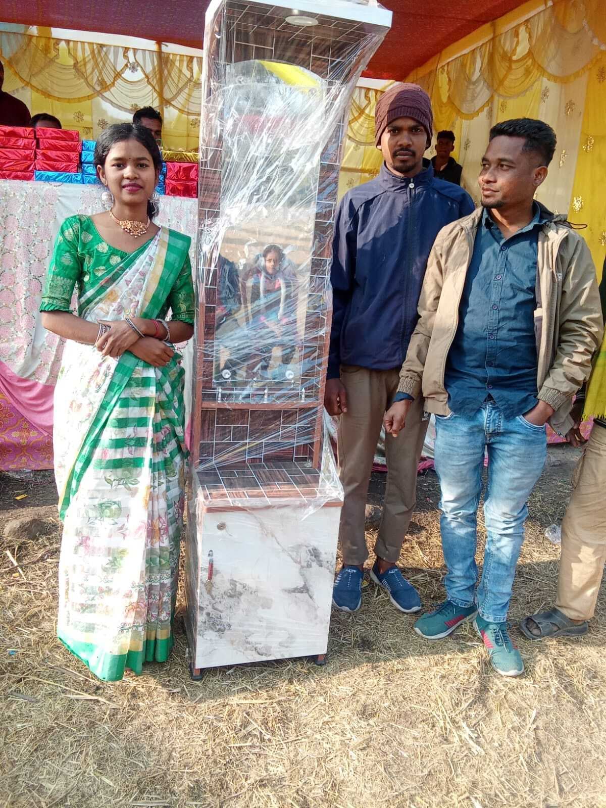 Seraikela Kharasawan News : सुशीला मिस, जेमा मिसेज और गणेश बने मिस्टर कालाझरना