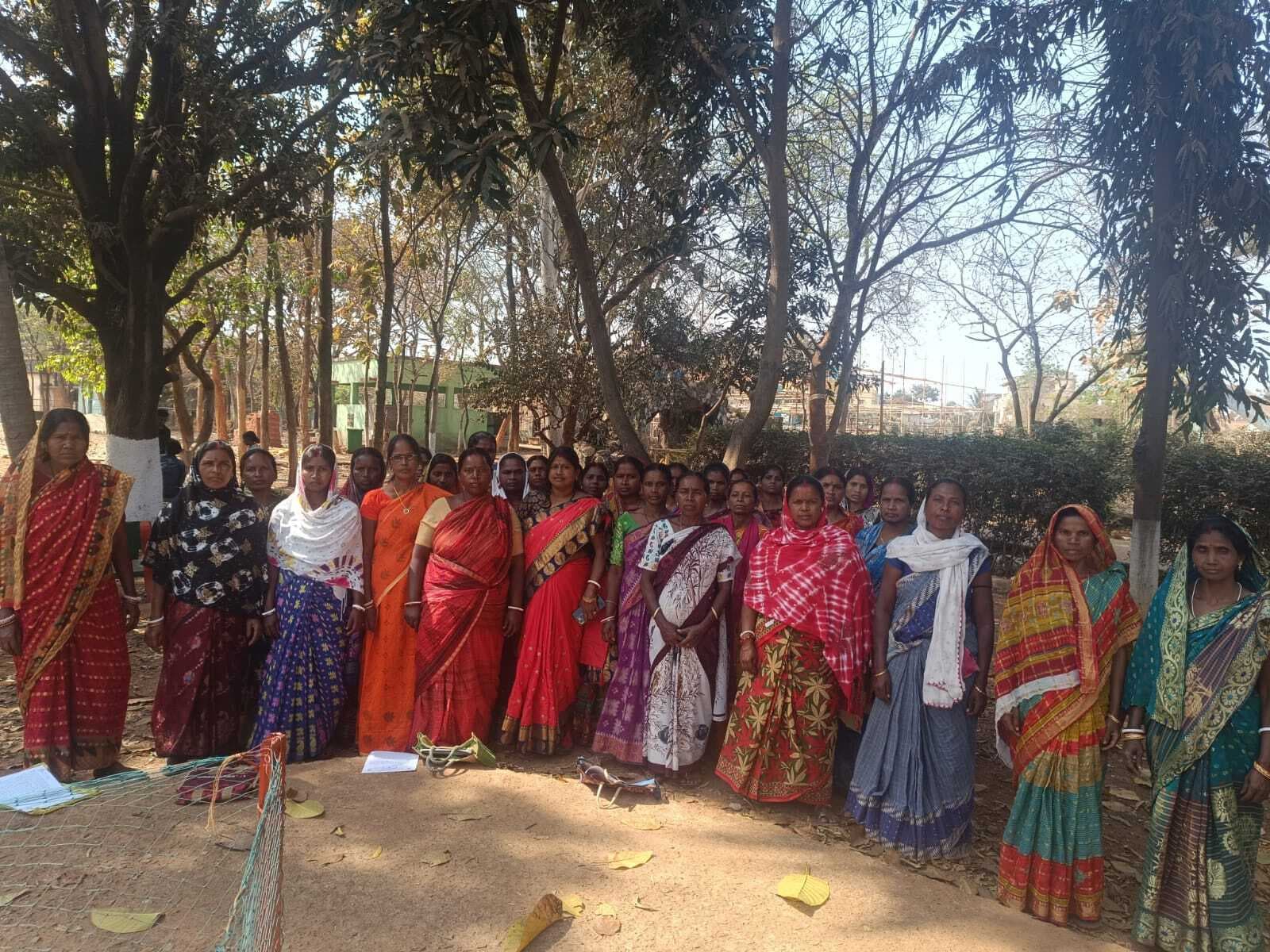 East Singhbhum News : मानदेय के लिए रसोइयों का ''''आर-पार'''' का ऐलान, 18 से ठप रहेगा मध्याह्न भोजन