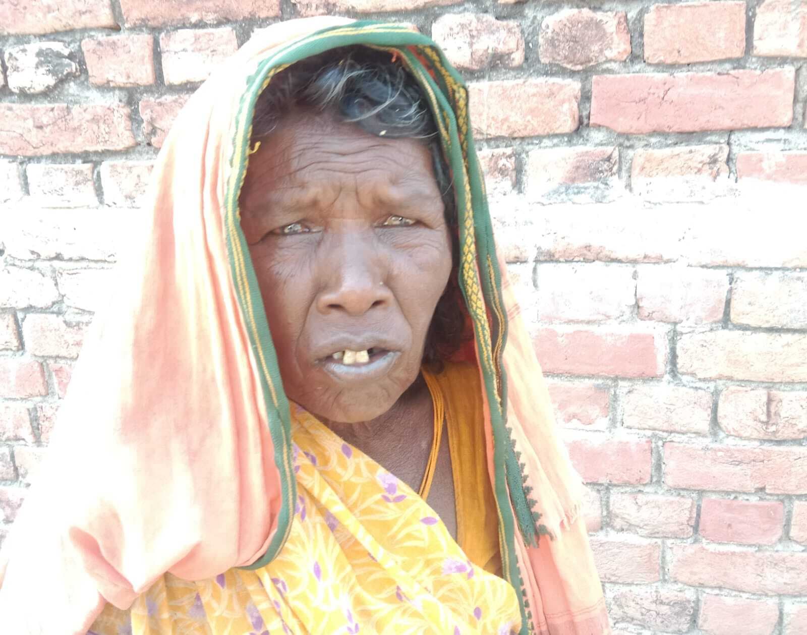 साढ़े पांच वर्ष से अधवार मुसहर बस्ती के लोगों को नहीं मिल रहा नल का जल