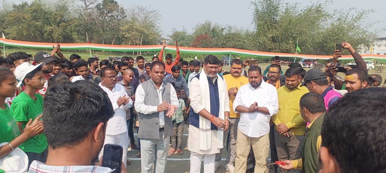 सलखुआ ने काशनगर को हरा खिताब पर जमाया कब्जा