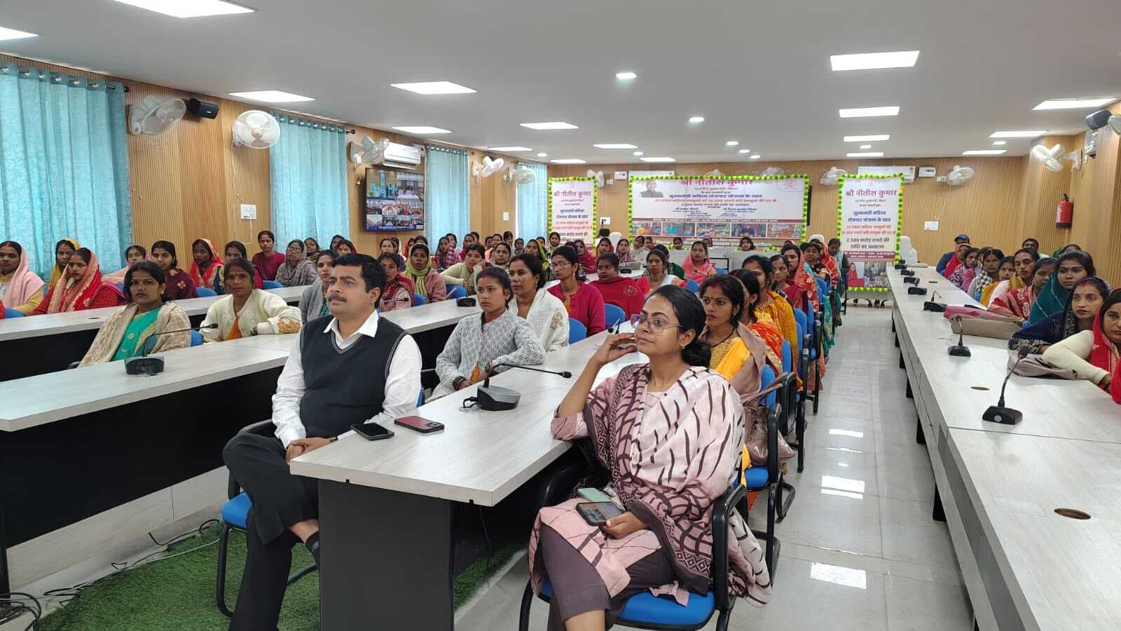 महिला सशक्तिकरण को नई रफ्तार: मुख्यमंत्री महिला रोजगार योजना से 1.54 लाख जीविका दीदियों को मिला 154.65 करोड़