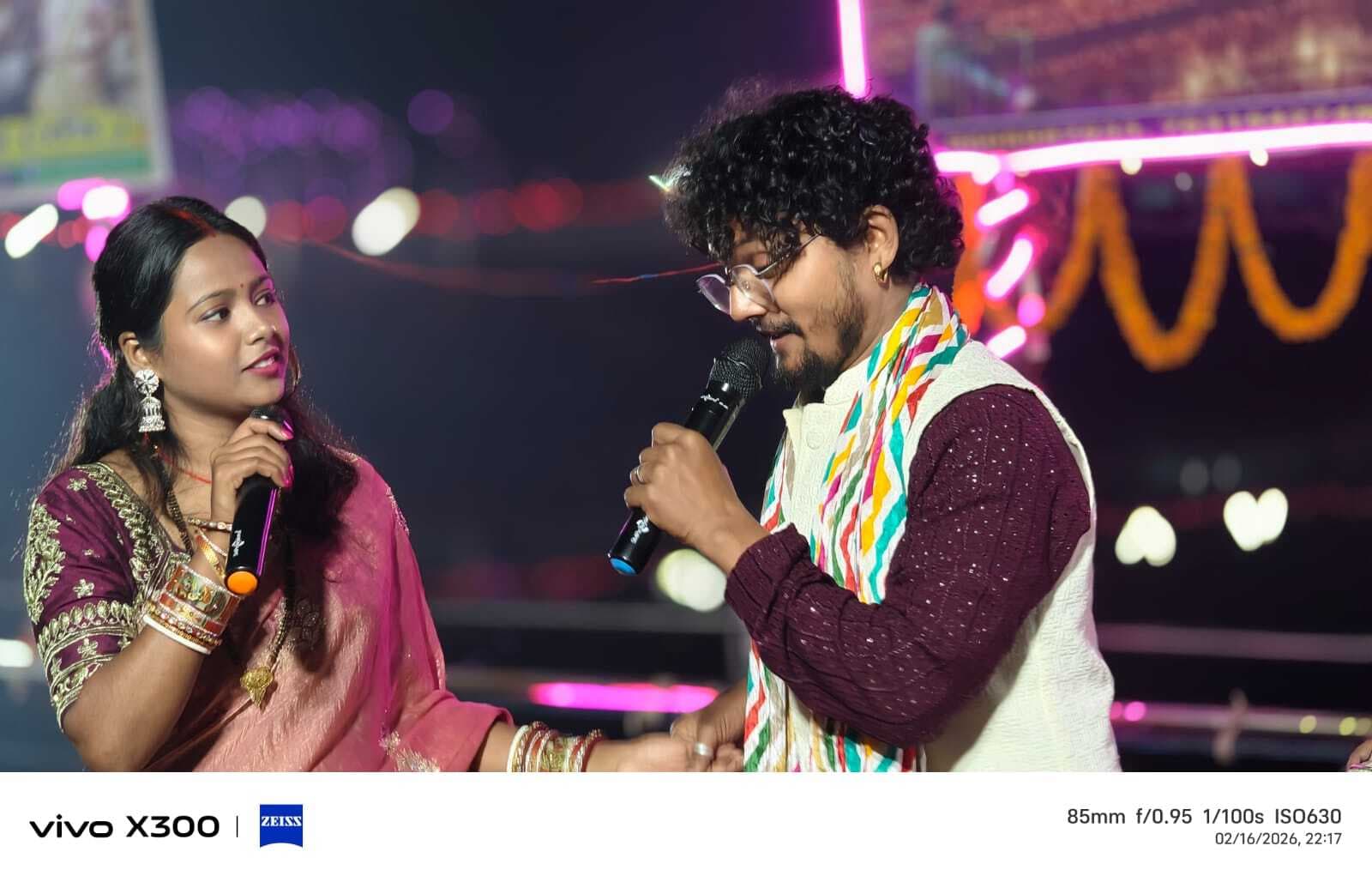 शिव आराधना में देर रात झुमते रहे श्रद्धालु, ऐ गणेश के मम्मी तनी हमके पावर भांग पिला दो ना....