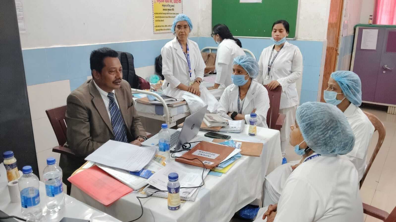 राष्ट्रीय स्तरीय मूल्यांकन टीम ने सामुदायिक स्वास्थ्य केंद्र के विभिन्न मानकों का लिया जायजा