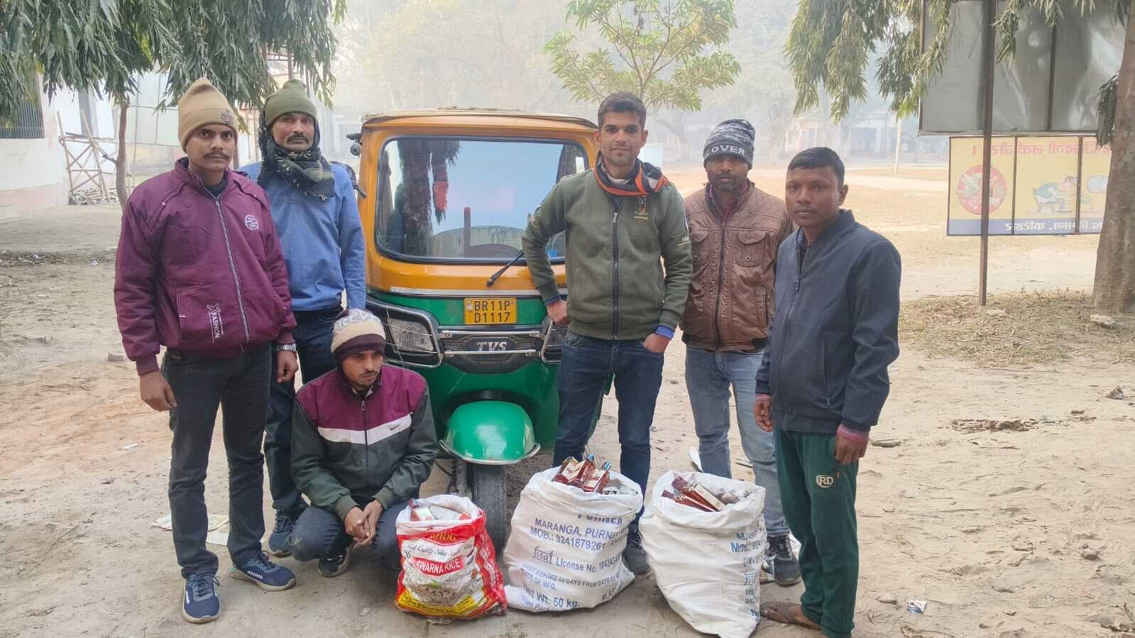 55.90 लीटर शराब के साथ दो तस्कर गिरफ्तार