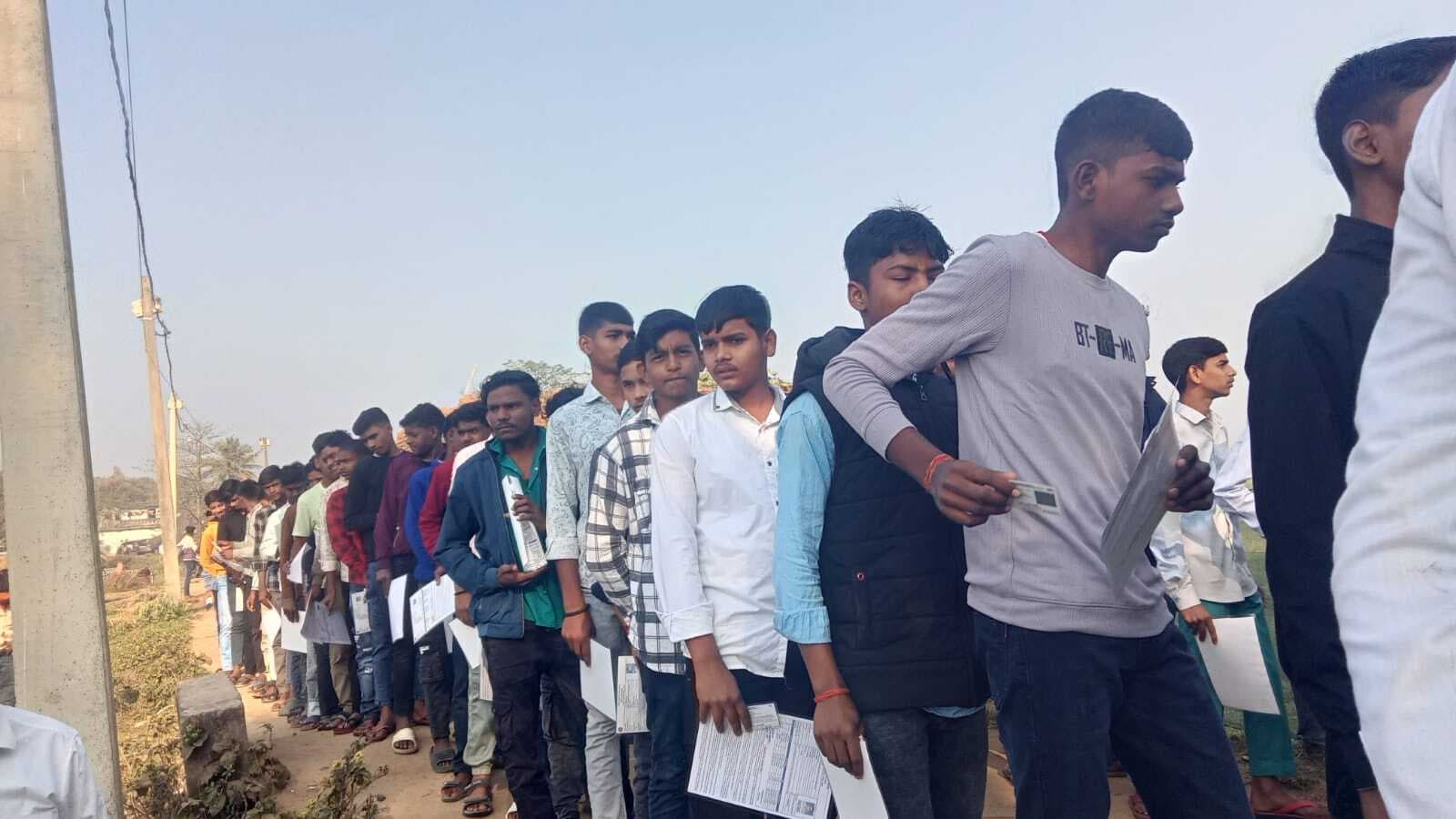 शंभुगंज में प्रथम दिन 29 परीक्षार्थी रहे अनुपस्थित