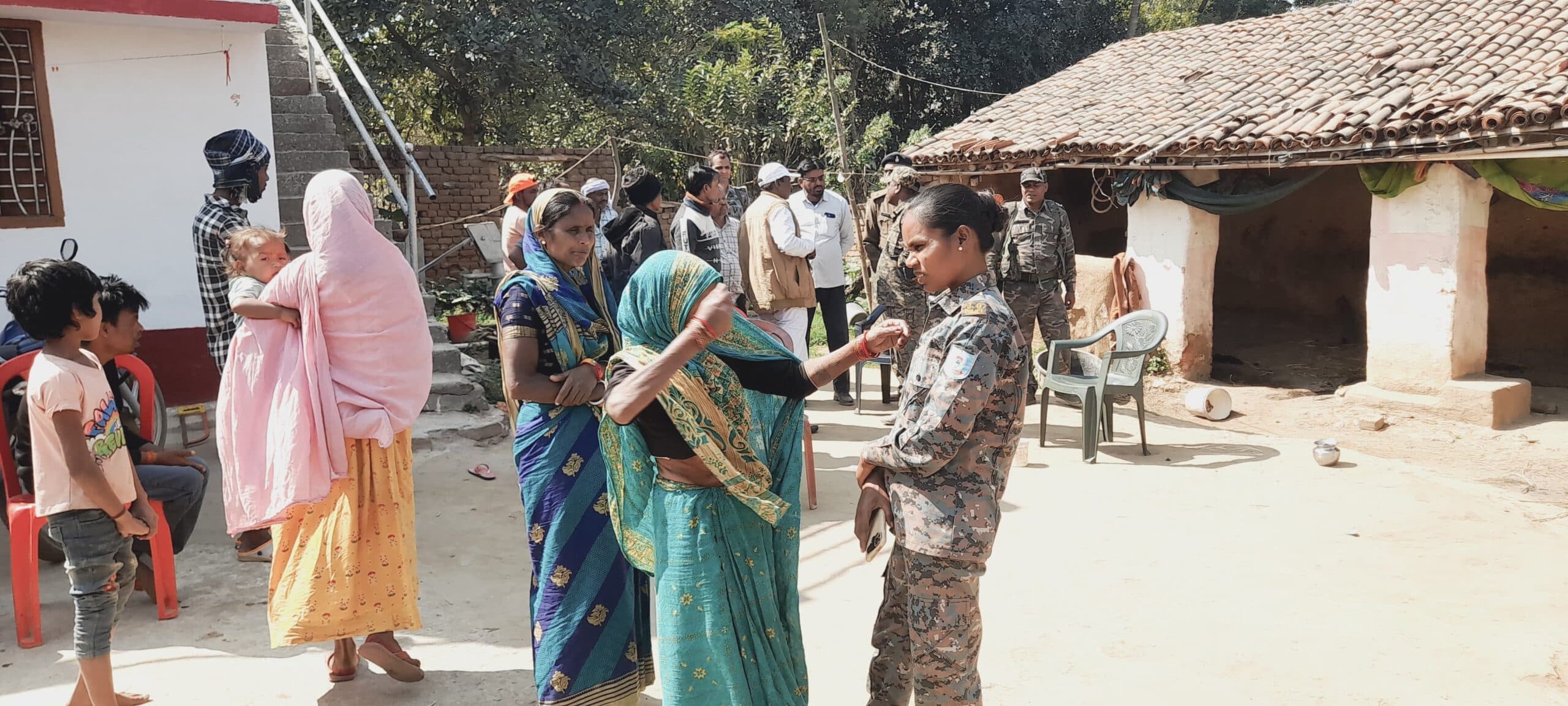 अलाव तापने में झुलसी महिला, मौत