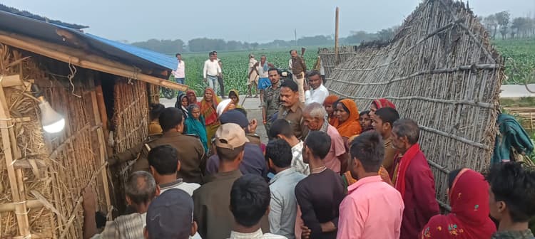 दूसरी महिला के कारण की पत्नी की हत्या, आरोपित पति फरार