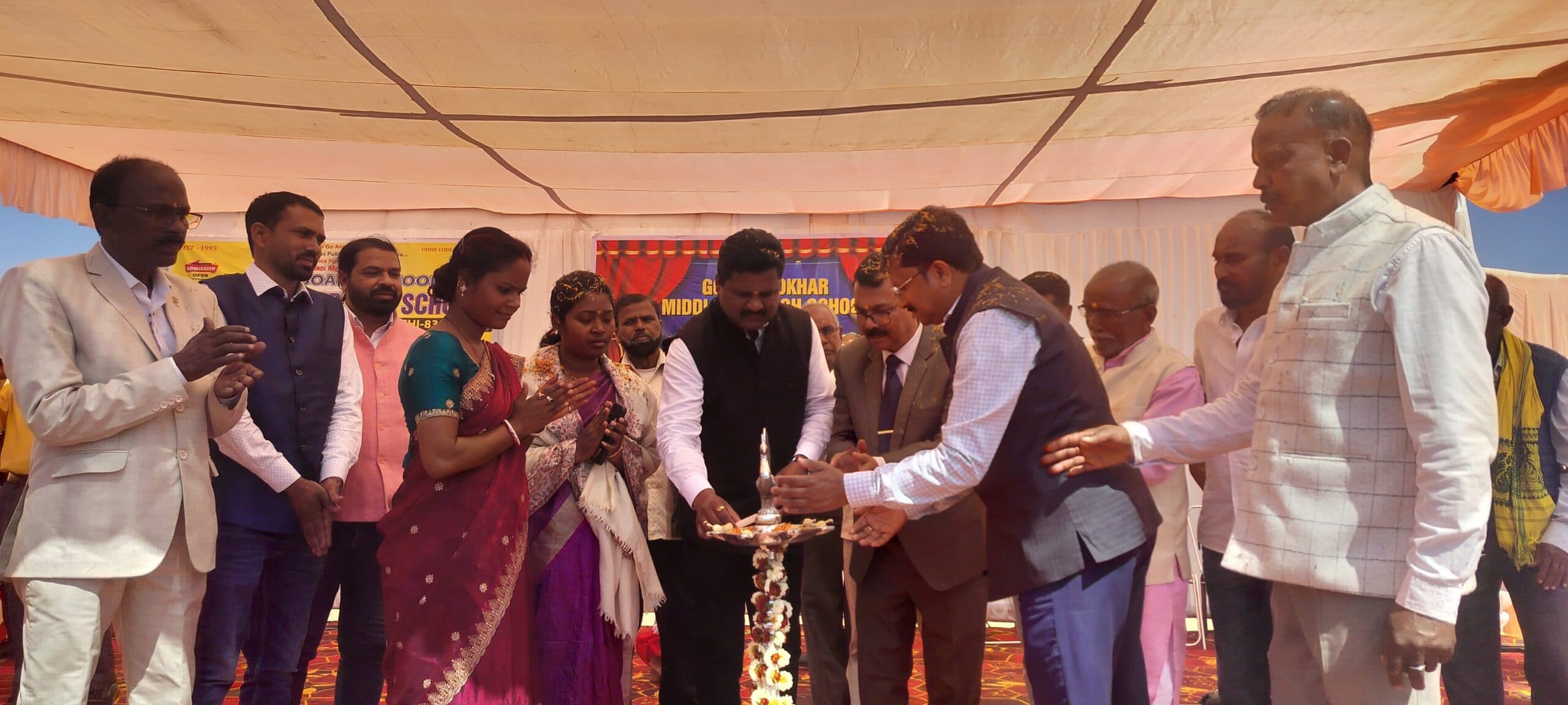 पढ़ाई के साथ खेलों में भी लहरायें परचम