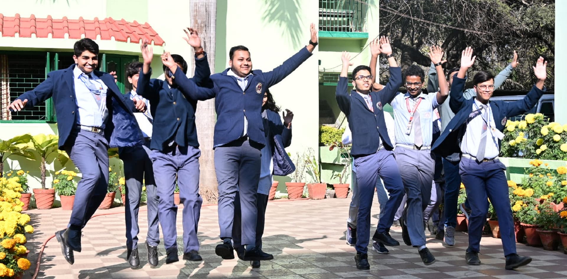 Bokaro News: बोकारो के 100 से अधिक विद्यार्थियों को 95 परसेंटाइल