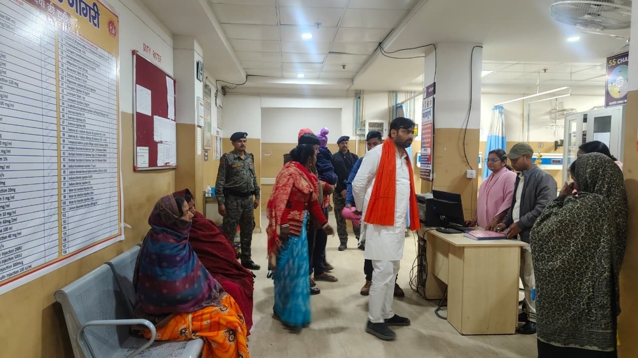 परबत्ता विधायक ने अनुमंडलीय अस्पताल गोगरी का लिया जायजा