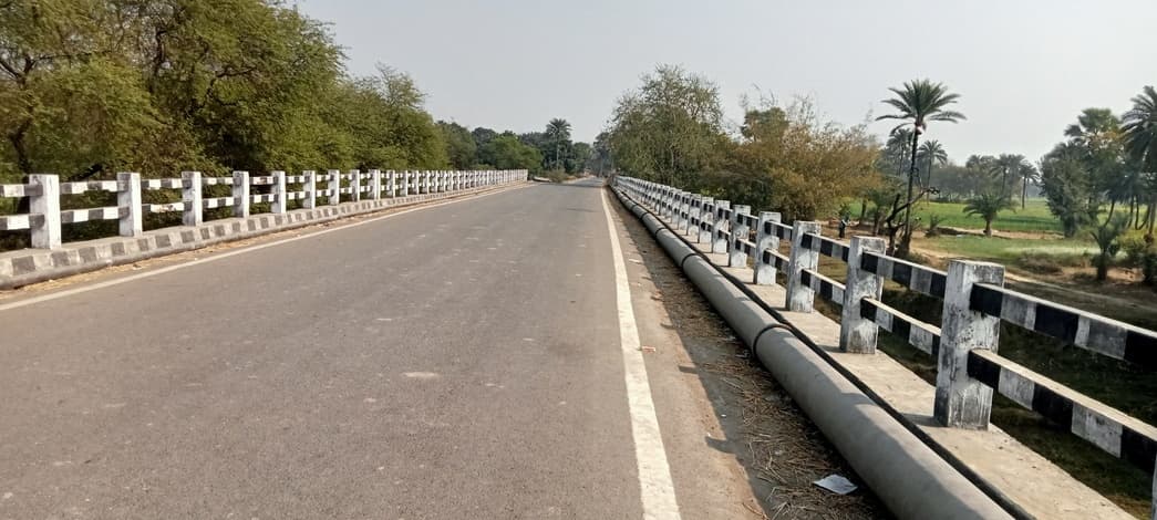 सोनपुर नदी पुल जर्जर, ग्रामीणों में सुरक्षा को लेकर चिंता